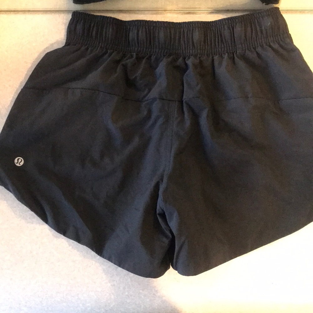 Reversible lululemon shorts- LIKE NEW